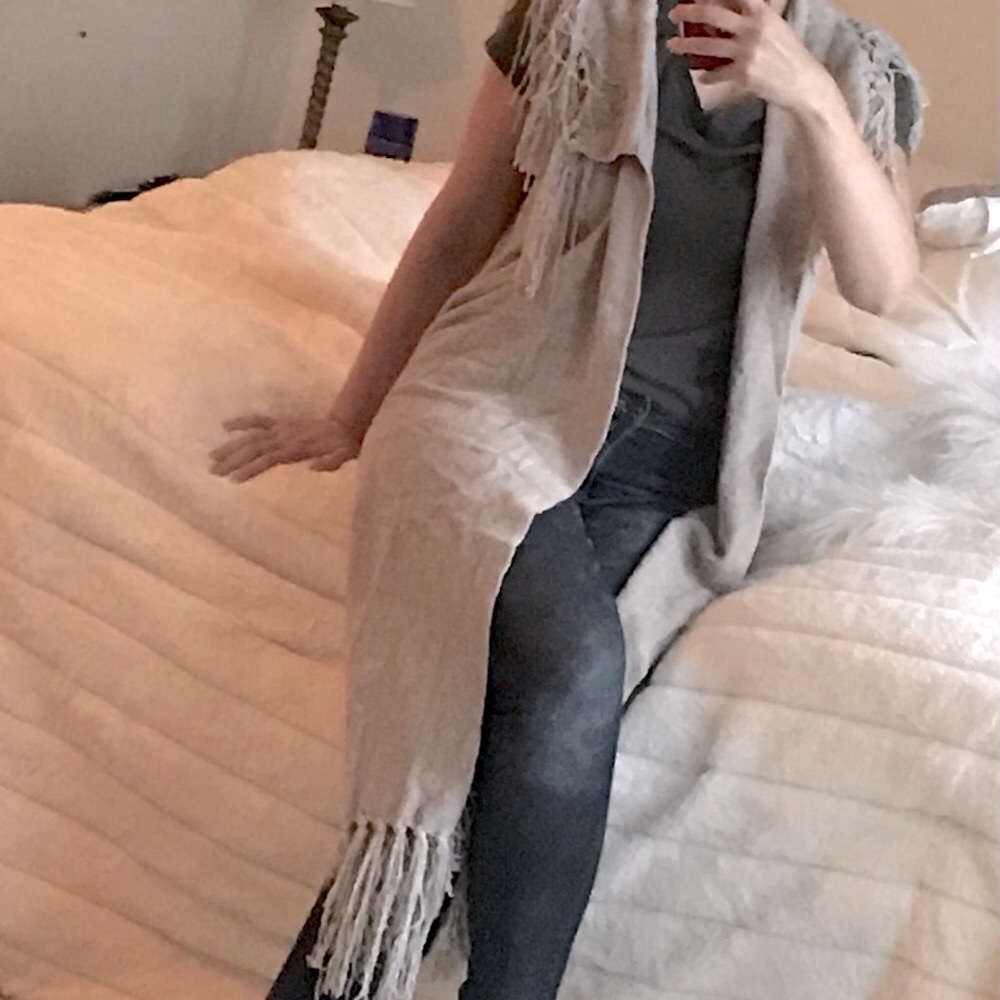 🌼 Cashmere Boho Fringe Vest Sweater Duster - Picture 2 of 11